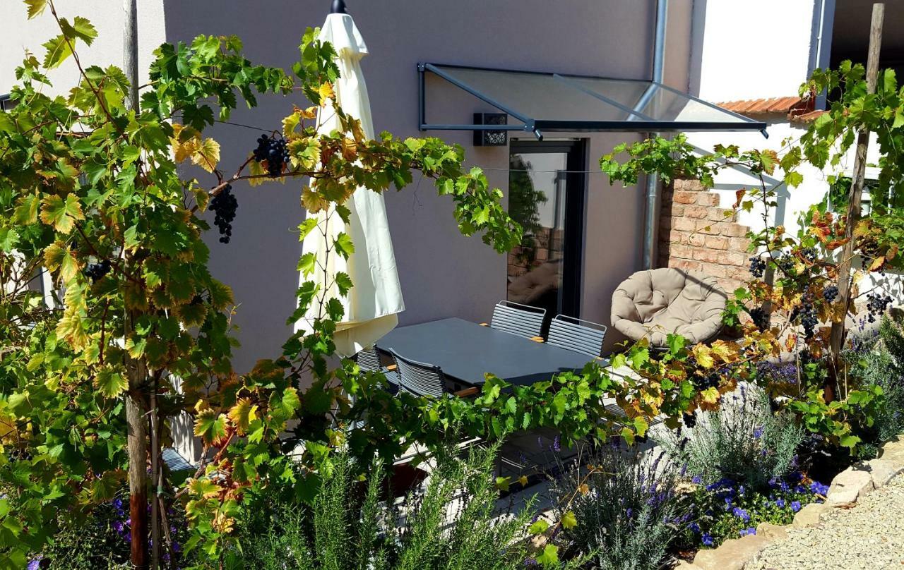 Zur Alten Rebe Ferienhaus Und Weingut Konz Dış mekan fotoğraf